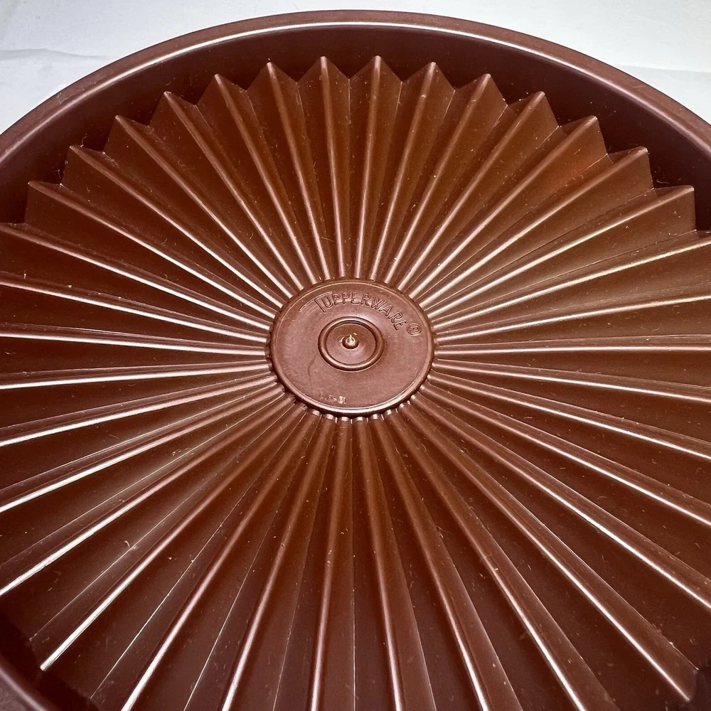 Vintage‎ Tupperware Brown Servalier Canister With Lid  1298-13